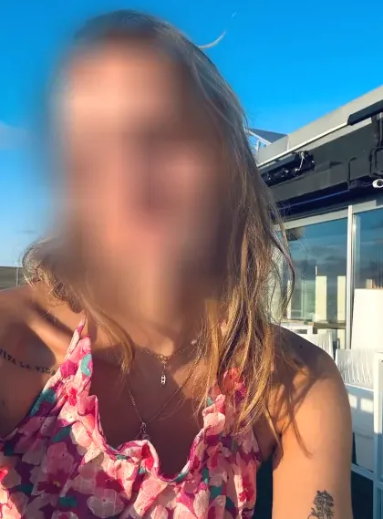 Julia, 29 años